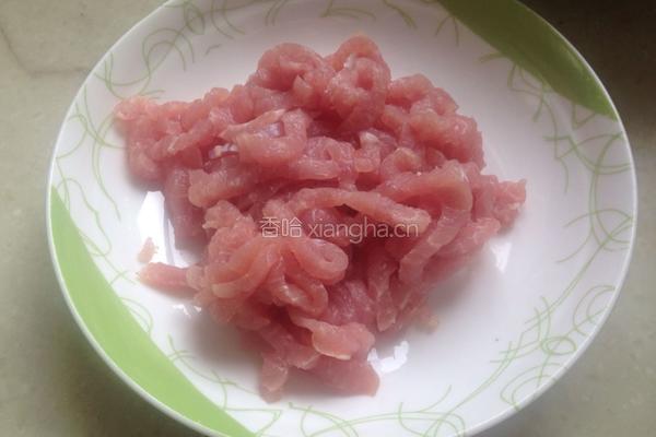 冒牌京酱肉丝的做法图解1