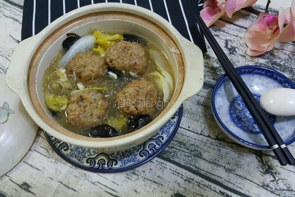 娃娃菜炖狮子头的做法图解11