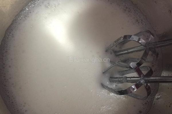 草莓蛋糕卷的做法图解7