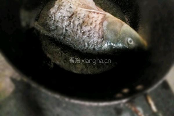 红烧鲤鱼的做法图解2