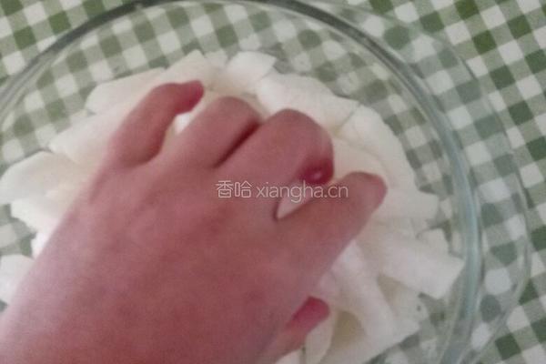 辣味萝卜条的做法图解3