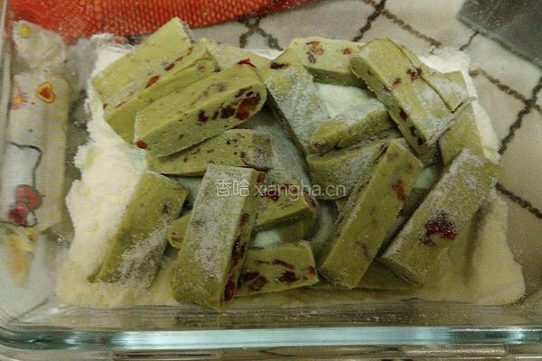 抹茶味草莓牛轧糖的做法图解12