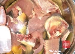 酸菜鱼的做法图解1