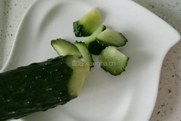 绿茵红妆的做法图解1