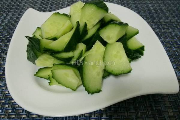 火腿拌青瓜的做法图解4