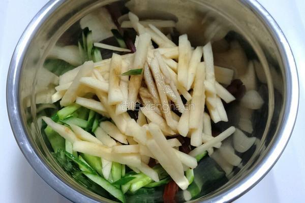 糖醋黄瓜苹果的做法图解5