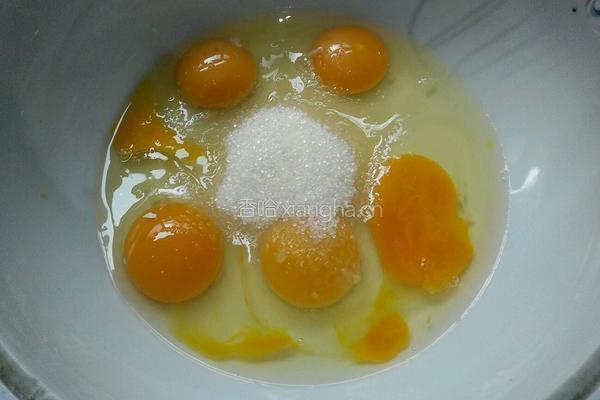 黑提子蛋糕卷的做法图解1