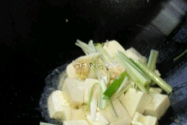蒜香豆腐的做法图解3