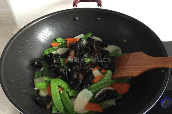 荷兰豆炒山药的做法图解6