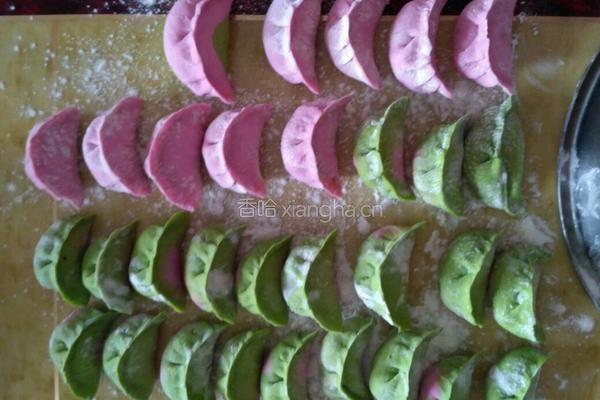 彩色蔬菜汁饺子的做法图解7