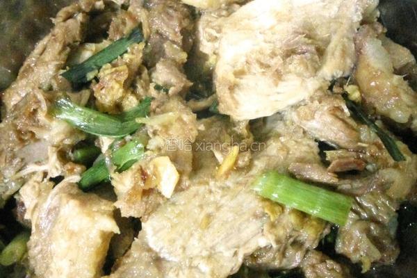 蒜苗炒猪肉的做法图解5