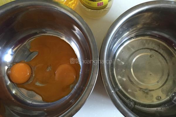 6寸戚风蛋糕的做法图解2