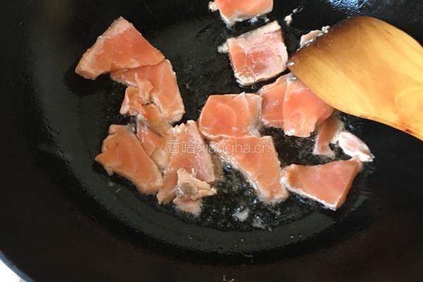 三纹鱼豆腐汤的做法图解2