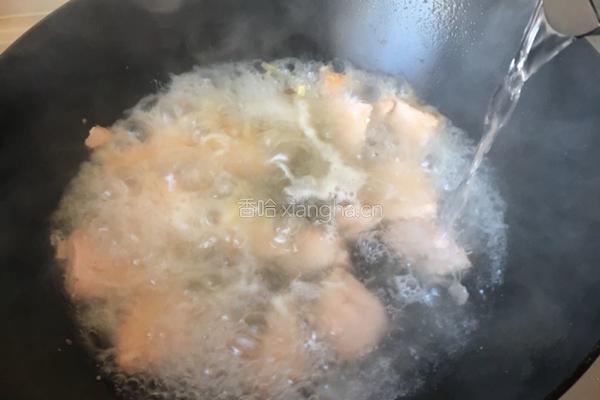 三纹鱼豆腐汤的做法图解5