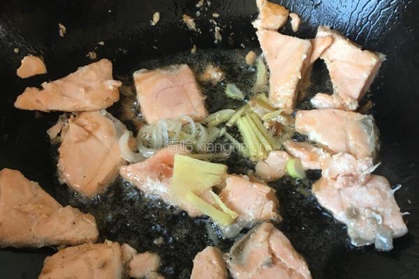 三纹鱼豆腐汤的做法图解4