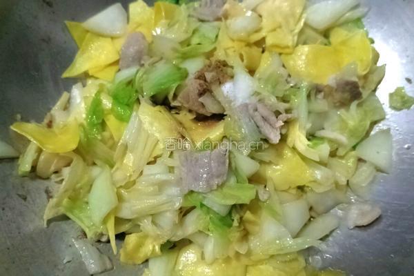 白菜大格扎炒肉的做法图解9