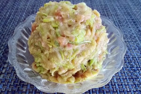 猪肉西葫芦水饺的做法图解12