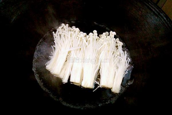 腊味金针菇的做法图解4