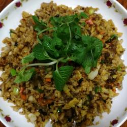 咖喱牛肉酱蛋炒饭的做法[图]