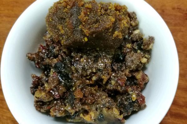 咖喱牛肉酱蛋炒饭的做法图解2