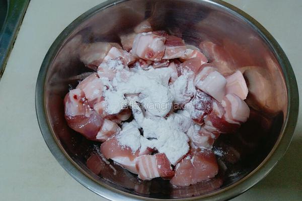 经典红烧肉的做法图解1