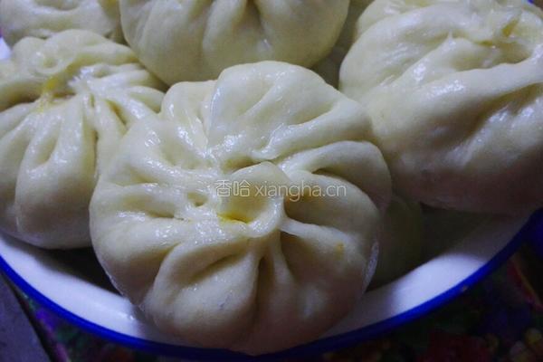 胡萝卜肉馅包子的做法图解3