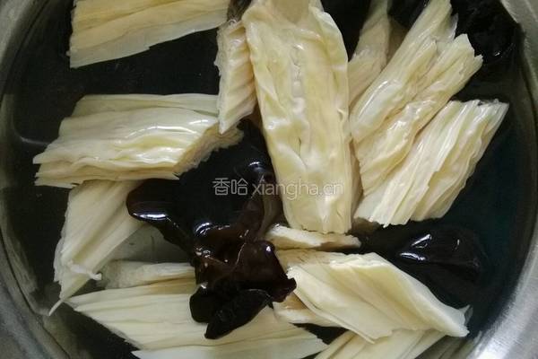 春色荡漾的做法图解1