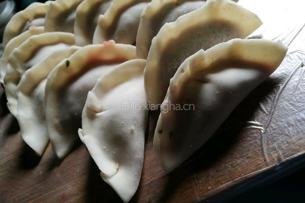 猪肉芹菜水饺的做法图解6