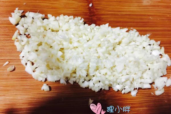 蒜蓉菠菜的做法图解2