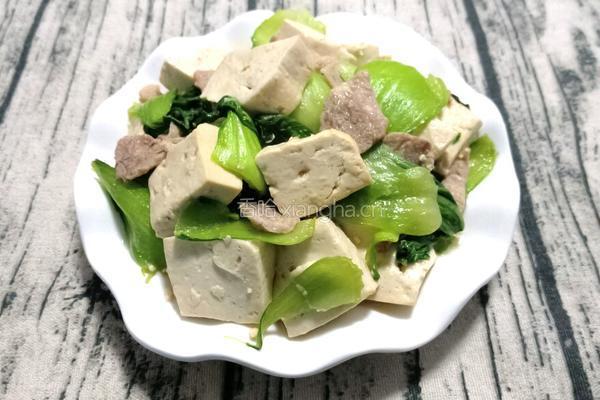 油菜豆腐炒肉的做法图解10
