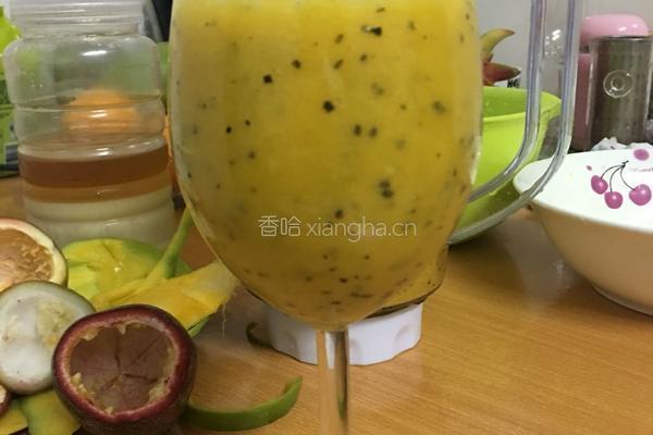 百香芒果汁的做法图解4