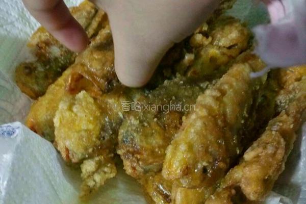 香酥梅童鱼的做法图解4