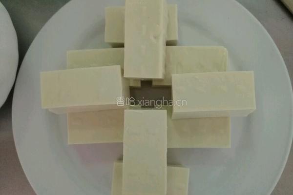家常酿豆腐的做法图解1