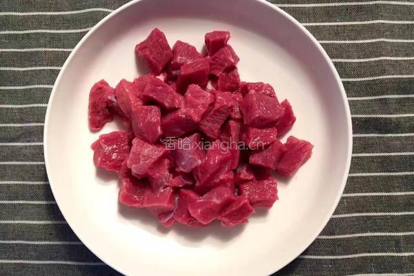 黑椒牛肉意面的做法图解2