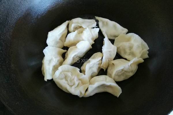 灰姑娘版抱蛋煎饺的做法图解5