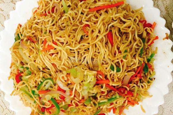 素炒方便面的做法图解9