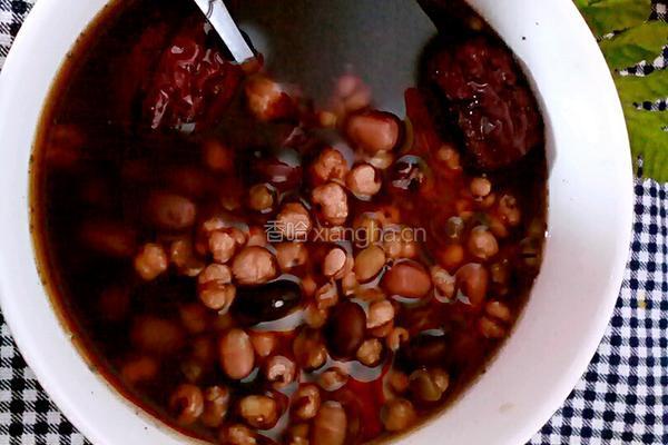 红枣薏米莲子杂豆粥