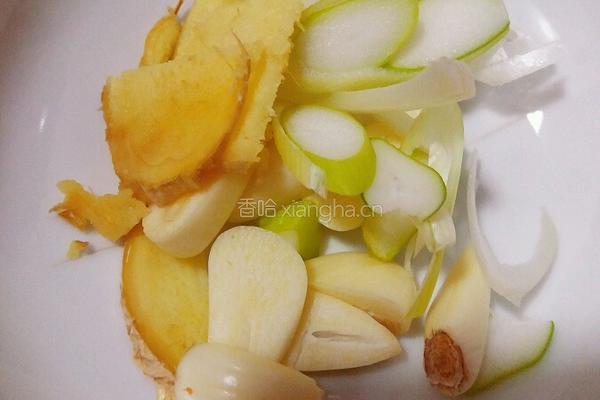 干煸杏鲍菇的做法图解2