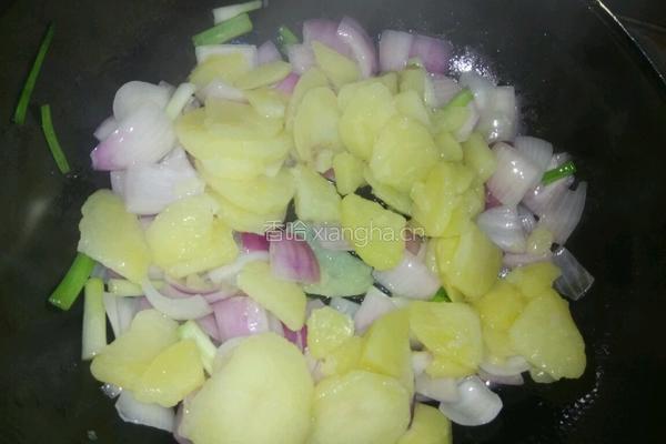 洋葱炒土豆的做法图解7