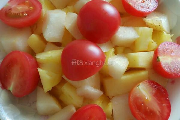 菠萝雪梨千禧柿沙拉的做法图解3