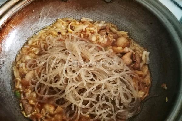 酸菜粉条的做法图解7