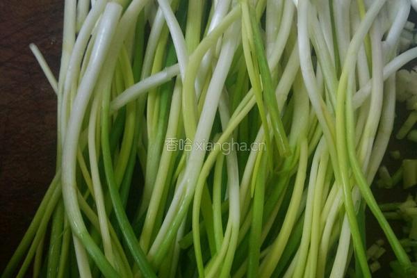 芽菜肉末的做法图解1