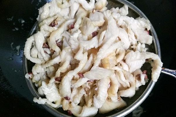 蒜薹鸡肉丝的做法图解5