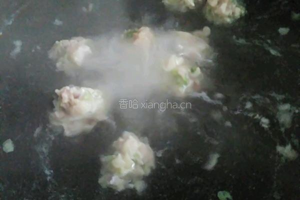 氽白菜肉丸的做法图解4
