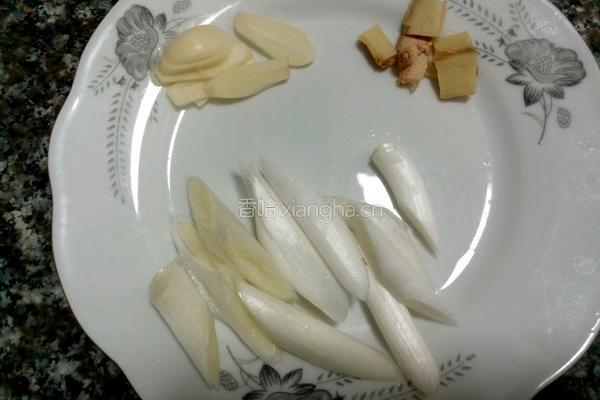 蒲海椒炒豆干的做法图解2