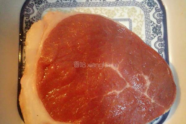 番茄黑椒牛排的做法图解1