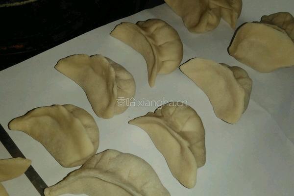 白菜猪肉饺子的做法图解8