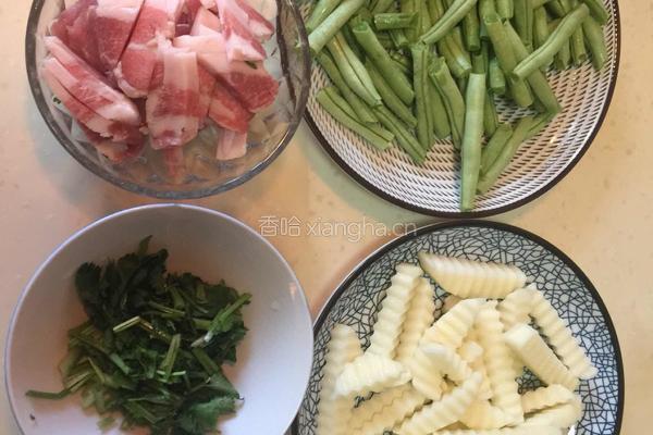 扁豆焖面的做法图解1