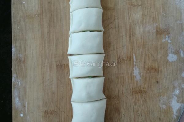 葱花油卷的做法图解7