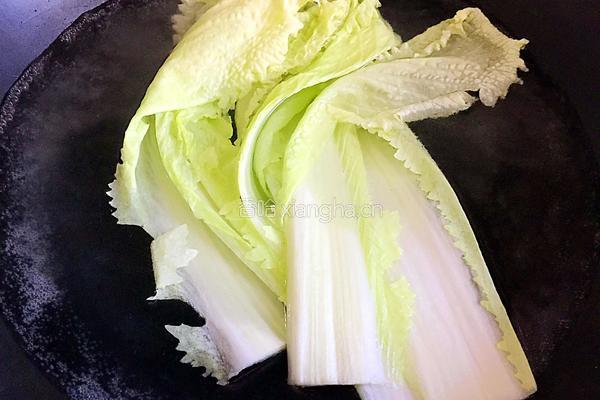 白菜肉卷的做法图解4